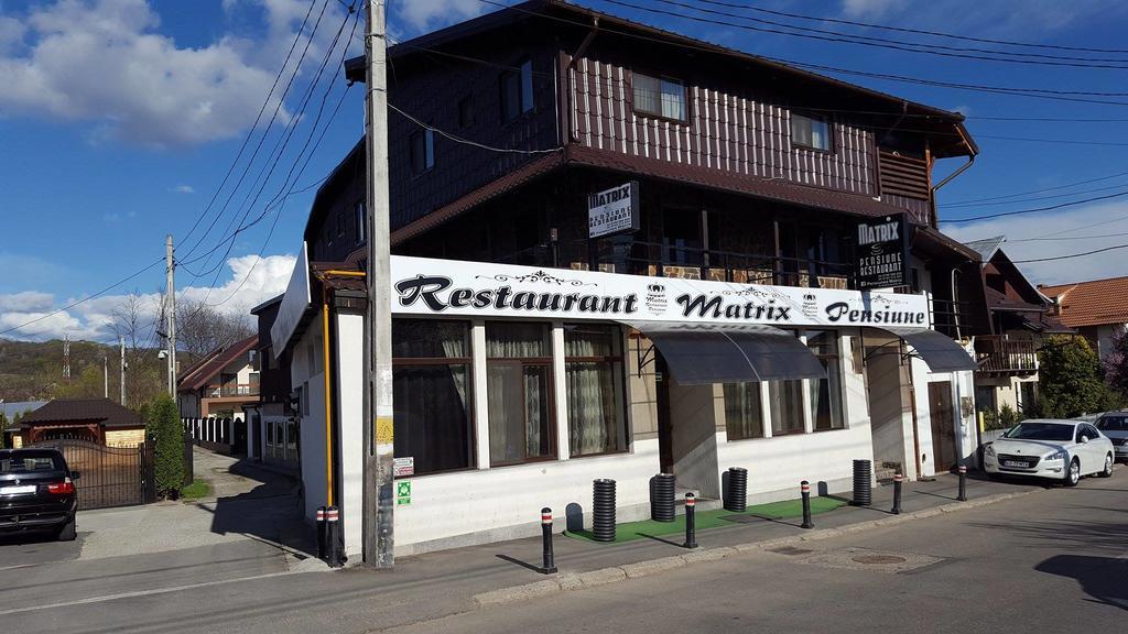 Pensiune Matrix Curtea De Arges Exterior photo