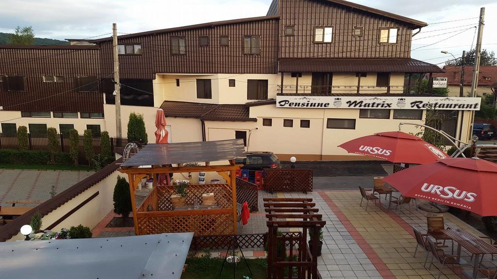 Pensiune Matrix Curtea De Arges Exterior photo